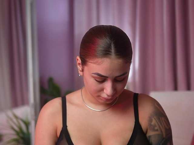 AmeliaBarbie live cam on BongaCams