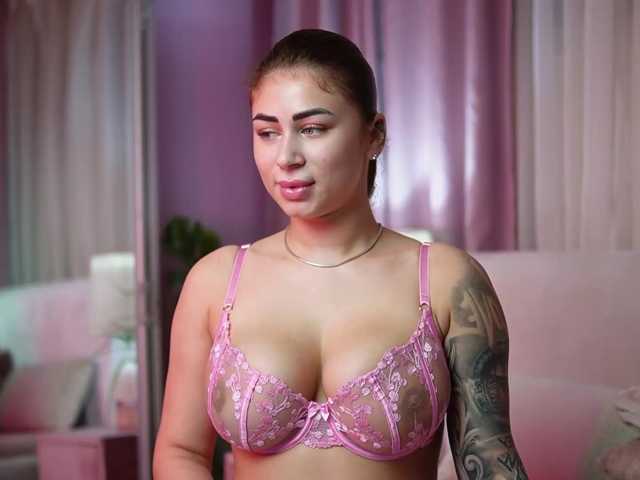 AmeliaBarbie live cam on BongaCams