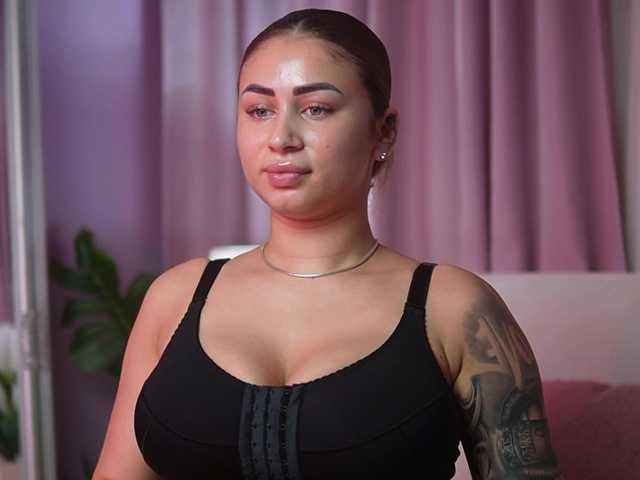 AmeliaBarbie live cam on BongaCams