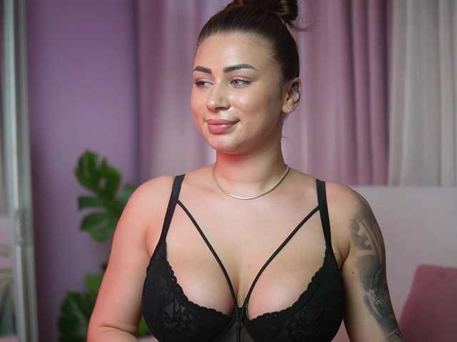 AmeliaBarbie's BongaCams show and profile