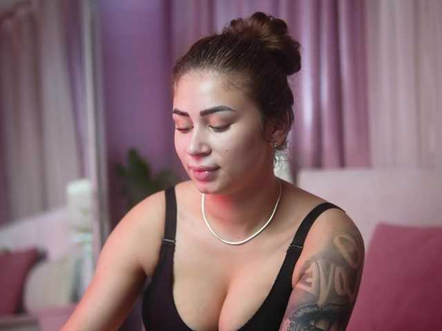 AmeliaBarbie live cam on BongaCams
