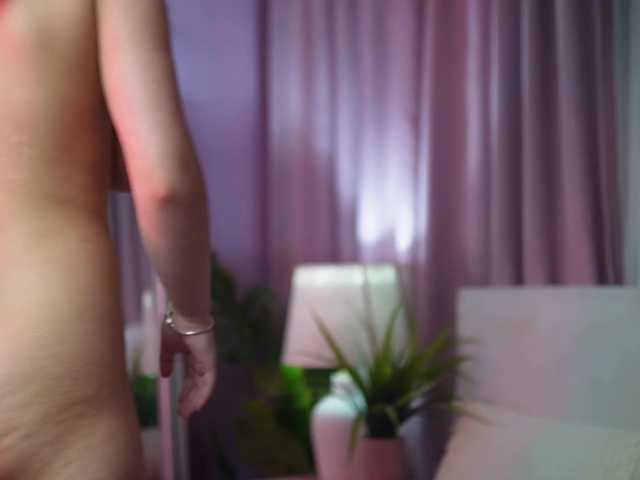 AmeliaBarbie live cam on BongaCams
