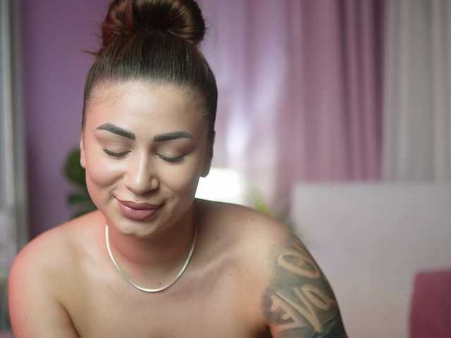 AmeliaBarbie's BongaCams show and profile