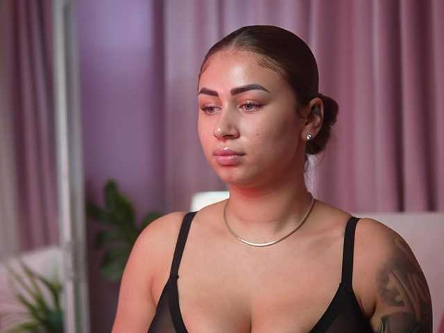 AmeliaBarbie live cam on BongaCams
