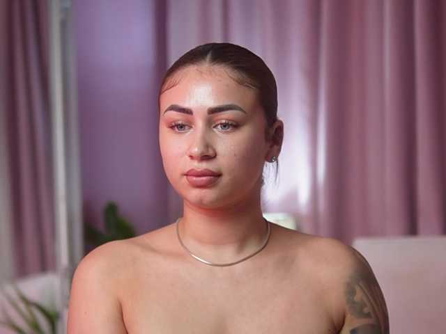 AmeliaBarbie live cam on BongaCams