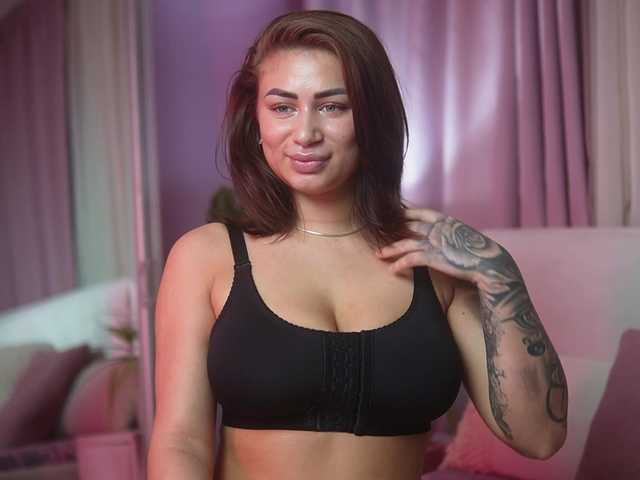 AmeliaBarbie live cam on BongaCams