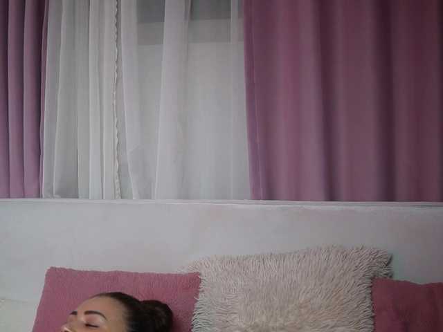 AmeliaBarbie's BongaCams show and profile