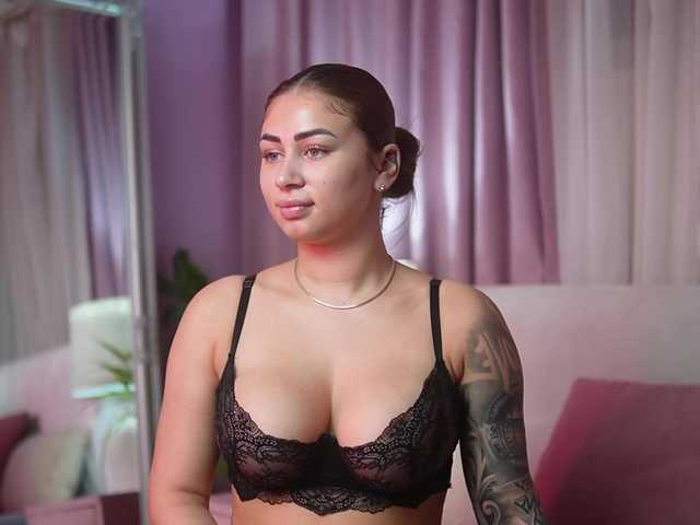 AmeliaBarbie live cam on BongaCams