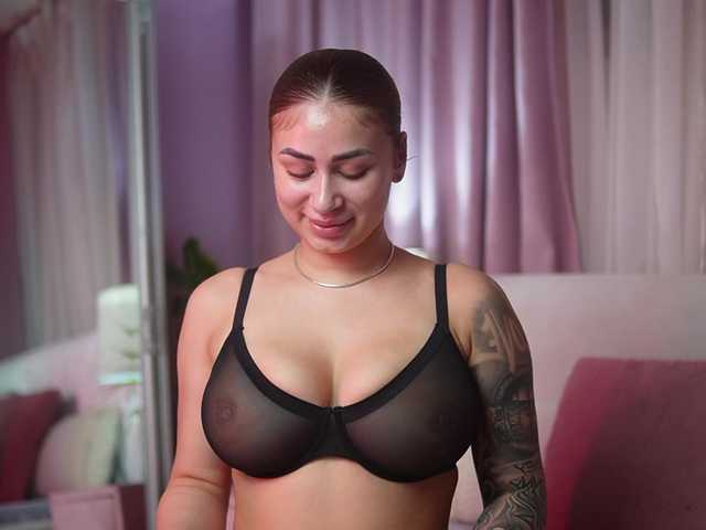 AmeliaBarbie live cam on BongaCams
