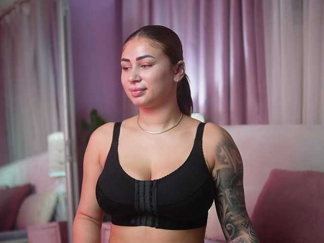 AmeliaBarbie live cam on BongaCams