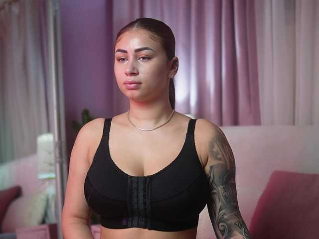 AmeliaBarbie live cam on BongaCams