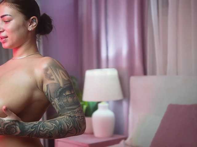 AmeliaBarbie live cam on BongaCams