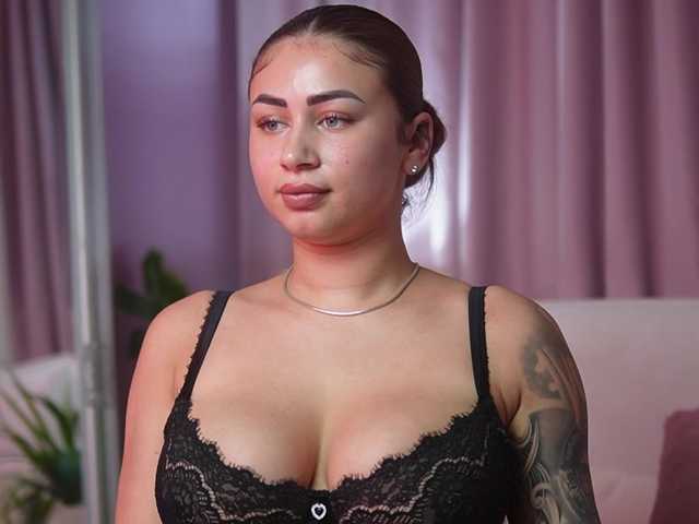 AmeliaBarbie live cam on BongaCams