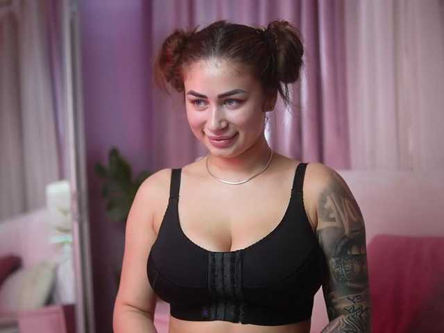 AmeliaBarbie live cam on BongaCams