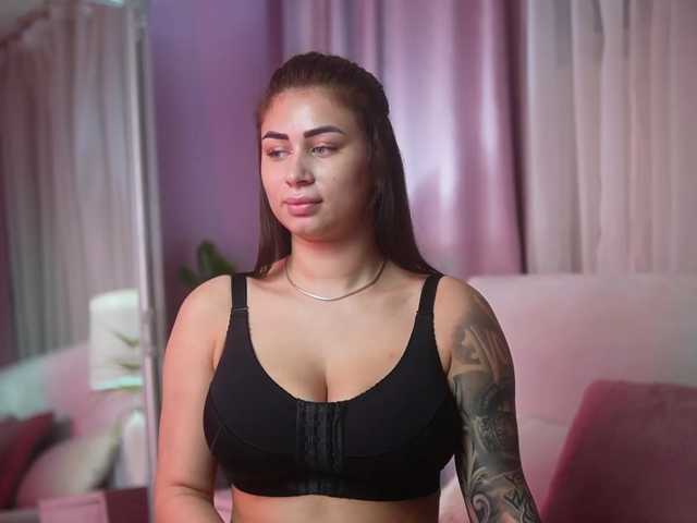 AmeliaBarbie live cam on BongaCams
