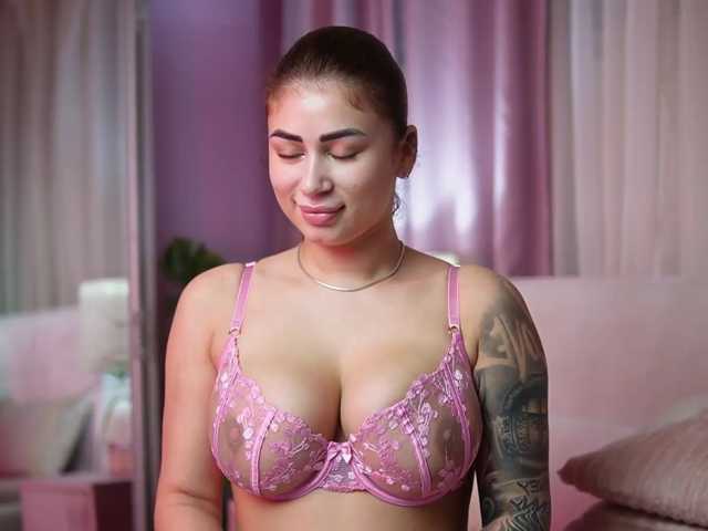 AmeliaBarbie live cam on BongaCams