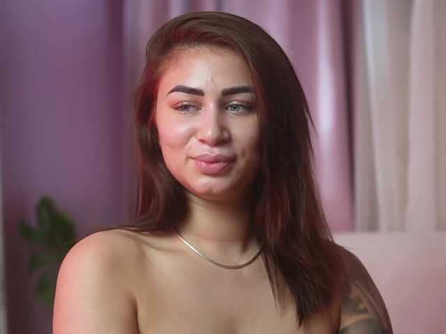 AmeliaBarbie live cam on BongaCams
