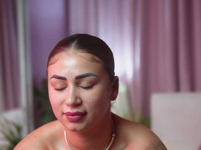 AmeliaBarbie live cam on BongaCams