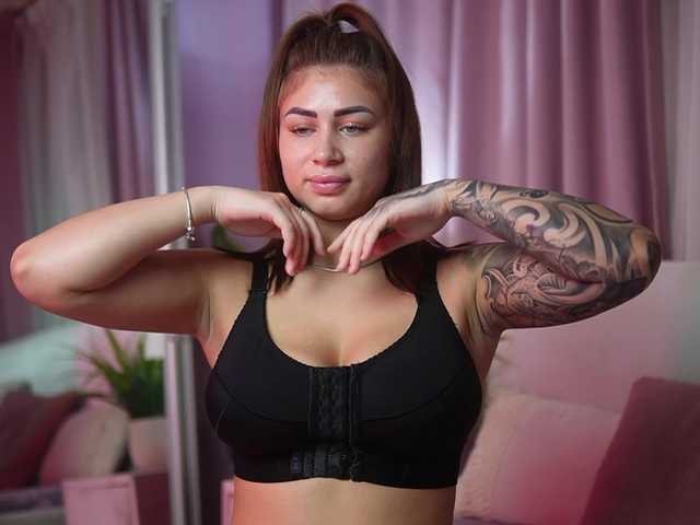 AmeliaBarbie live cam on BongaCams