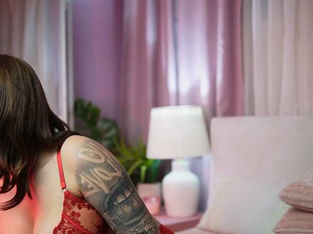 AmeliaBarbie live cam on BongaCams