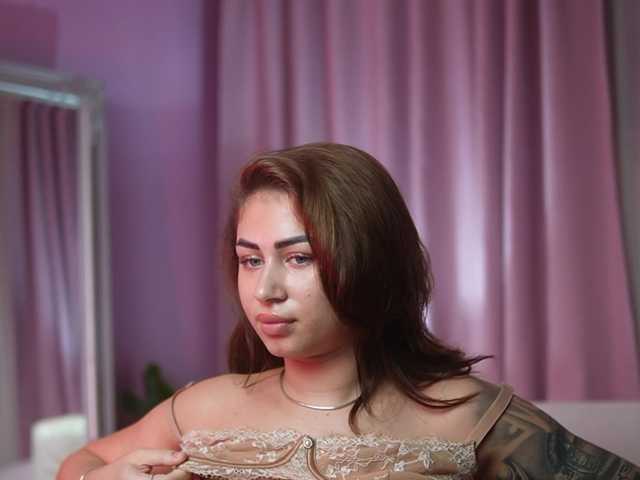 AmeliaBarbie live cam on BongaCams