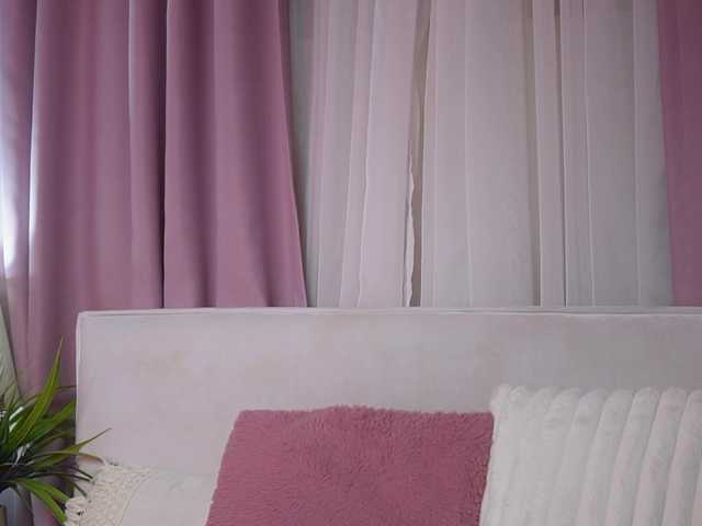AmeliaBarbie live cam on BongaCams