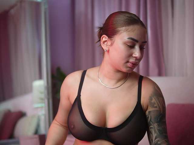 AmeliaBarbie live cam on BongaCams