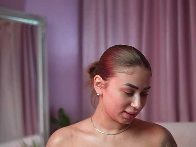 AmeliaBarbie live cam on BongaCams