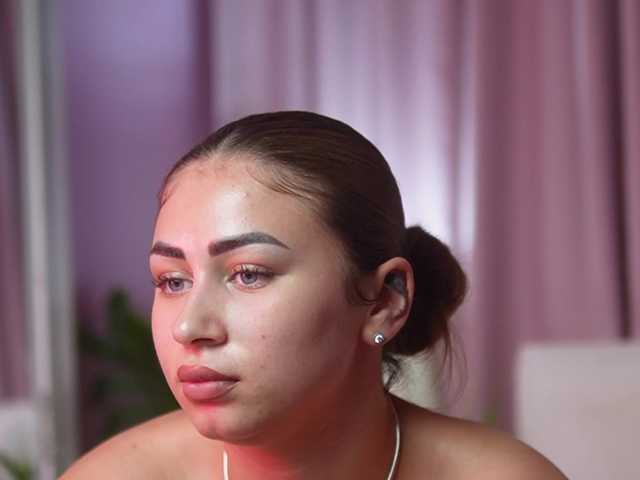 AmeliaBarbie live cam on BongaCams