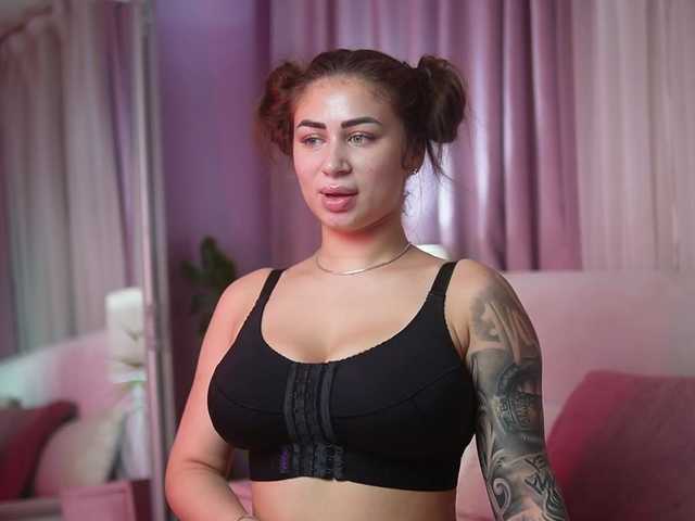AmeliaBarbie live cam on BongaCams