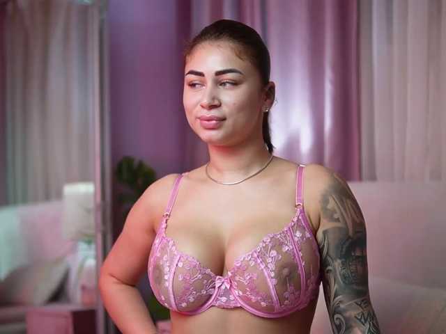 AmeliaBarbie live cam on BongaCams
