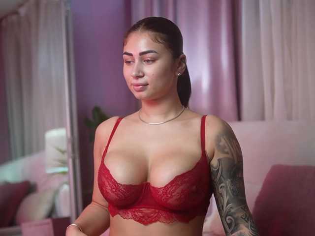 AmeliaBarbie live cam on BongaCams