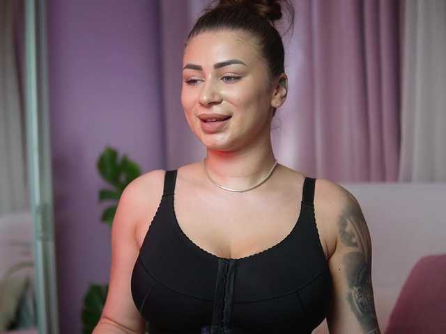 AmeliaBarbie's BongaCams show and profile