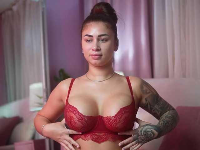 AmeliaBarbie live cam on BongaCams