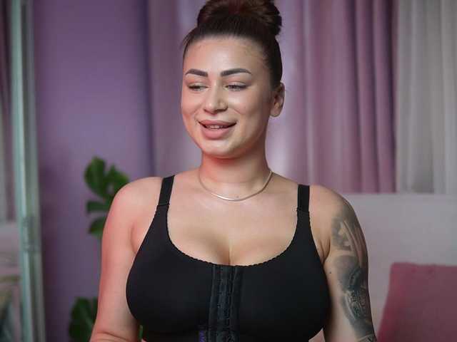 AmeliaBarbie's BongaCams show and profile