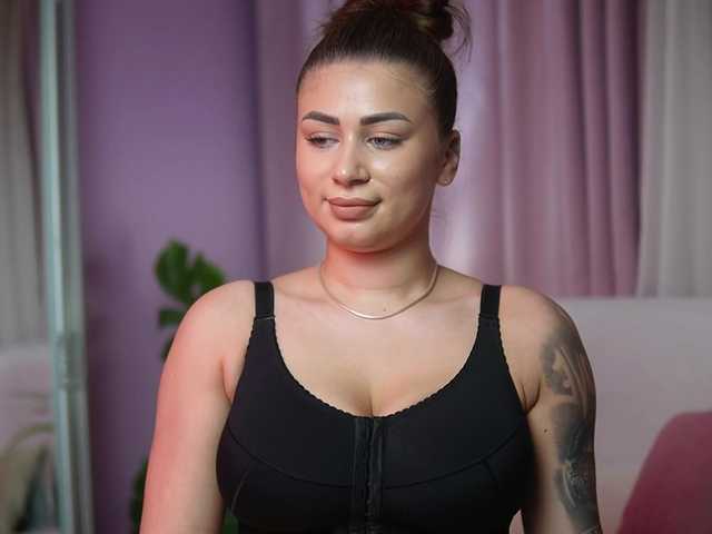 AmeliaBarbie's BongaCams show and profile