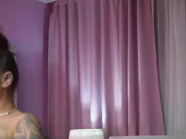 AmeliaBarbie live cam on BongaCams