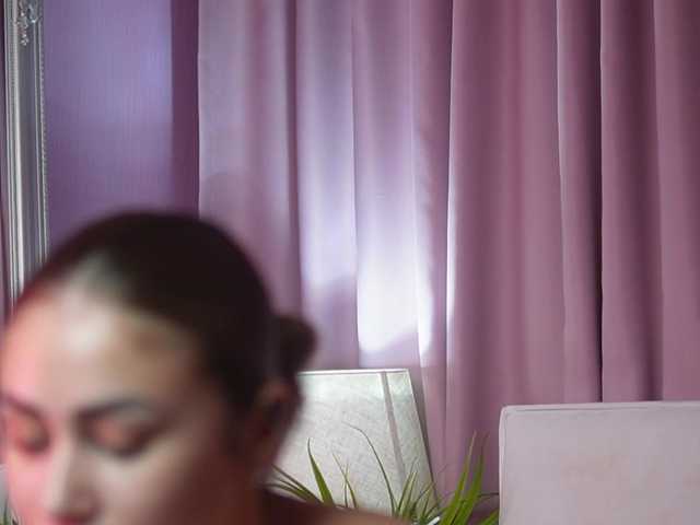 AmeliaBarbie live cam on BongaCams