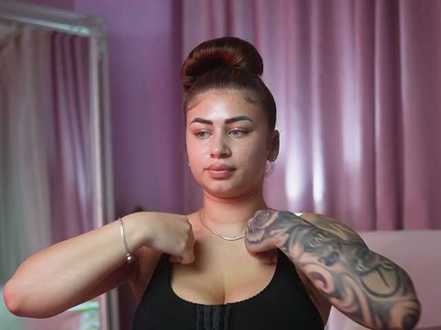 AmeliaBarbie live cam on BongaCams