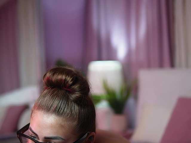 AmeliaBarbie live cam on BongaCams