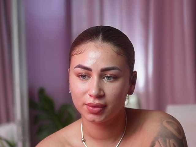 AmeliaBarbie live cam on BongaCams