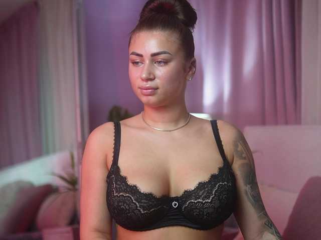 AmeliaBarbie live cam on BongaCams