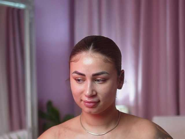 AmeliaBarbie live cam on BongaCams