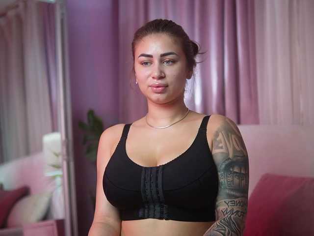 AmeliaBarbie live cam on BongaCams