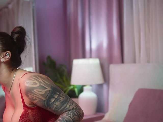 AmeliaBarbie live cam on BongaCams