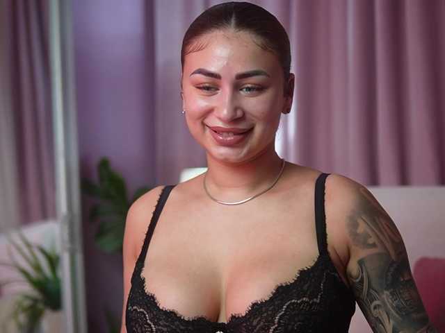 AmeliaBarbie live cam on BongaCams