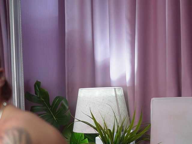AmeliaBarbie live cam on BongaCams