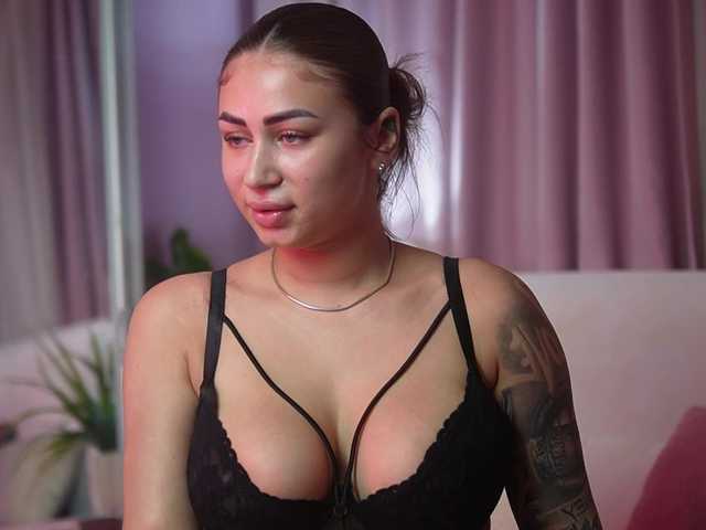 AmeliaBarbie live cam on BongaCams