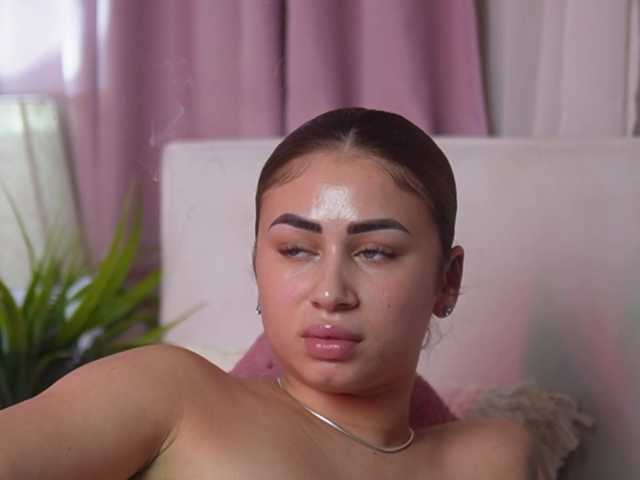 AmeliaBarbie live cam on BongaCams