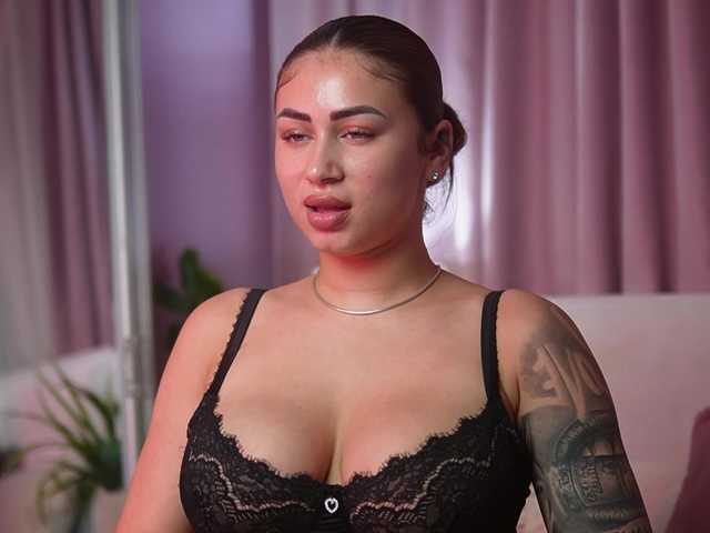 AmeliaBarbie live cam on BongaCams